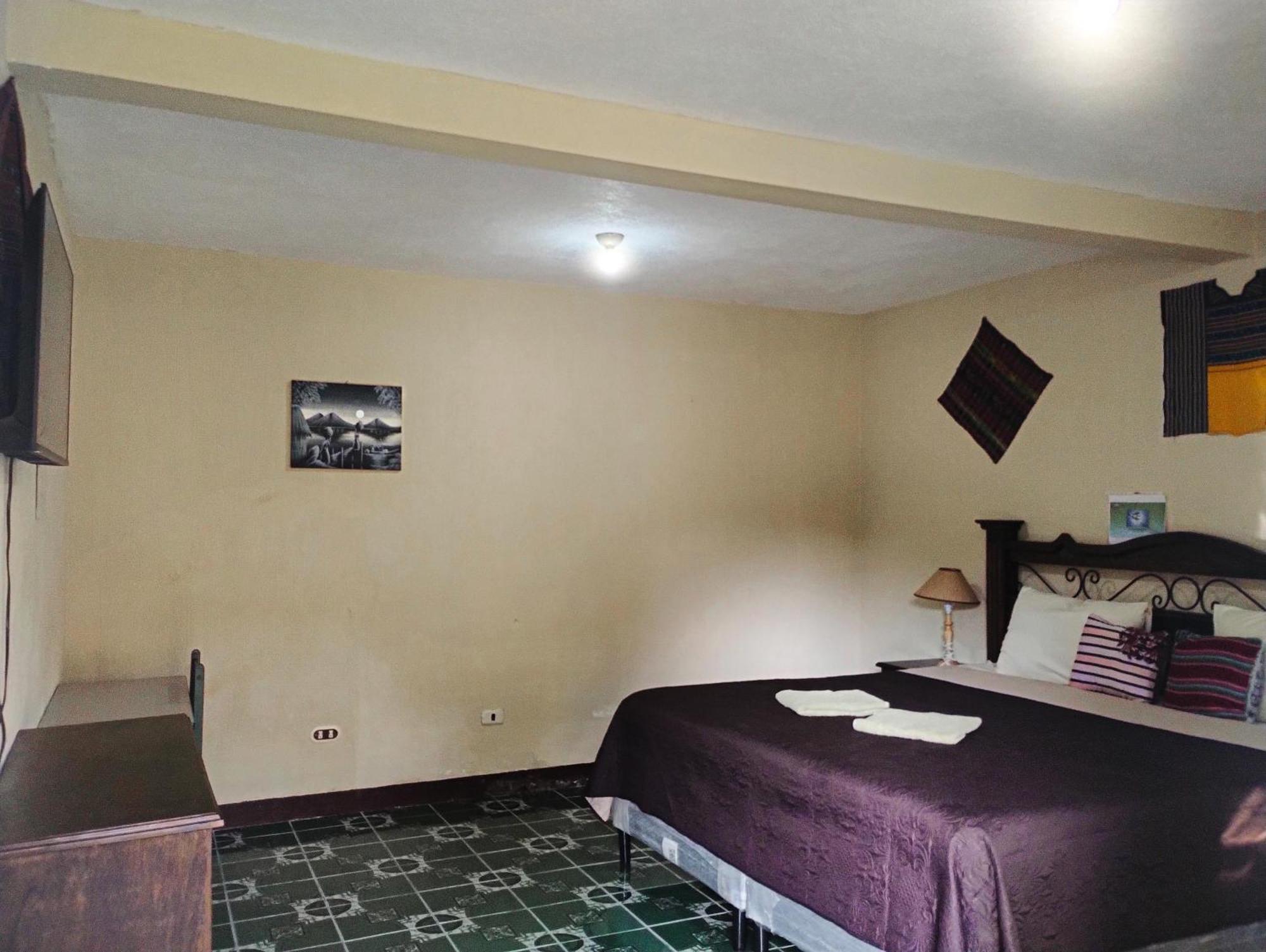 Casa Elefante Dormido Hotel Panajachel Bagian luar foto