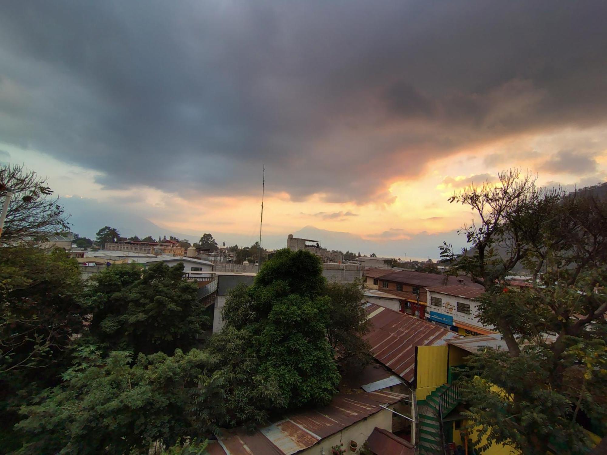 Casa Elefante Dormido Hotel Panajachel Bagian luar foto